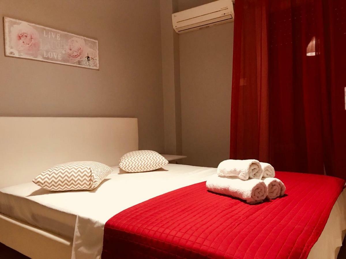 Merilyn Central Apartment Athena Bagian luar foto